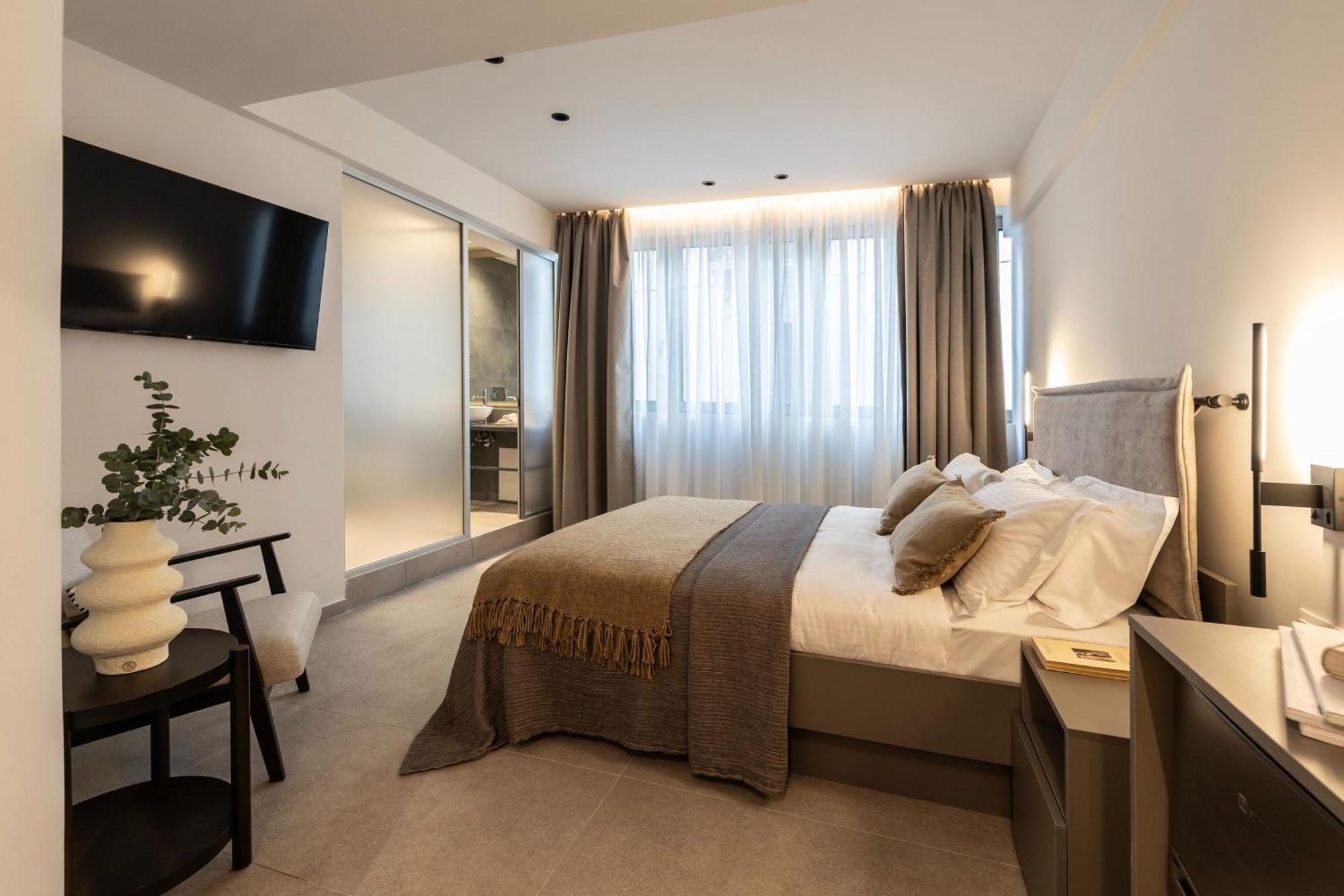 Celestial Athens Suites At Praxitelous Exterior photo