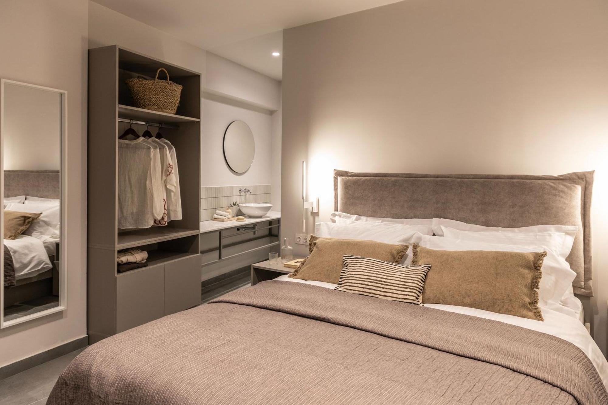 Celestial Athens Suites At Praxitelous Exterior photo