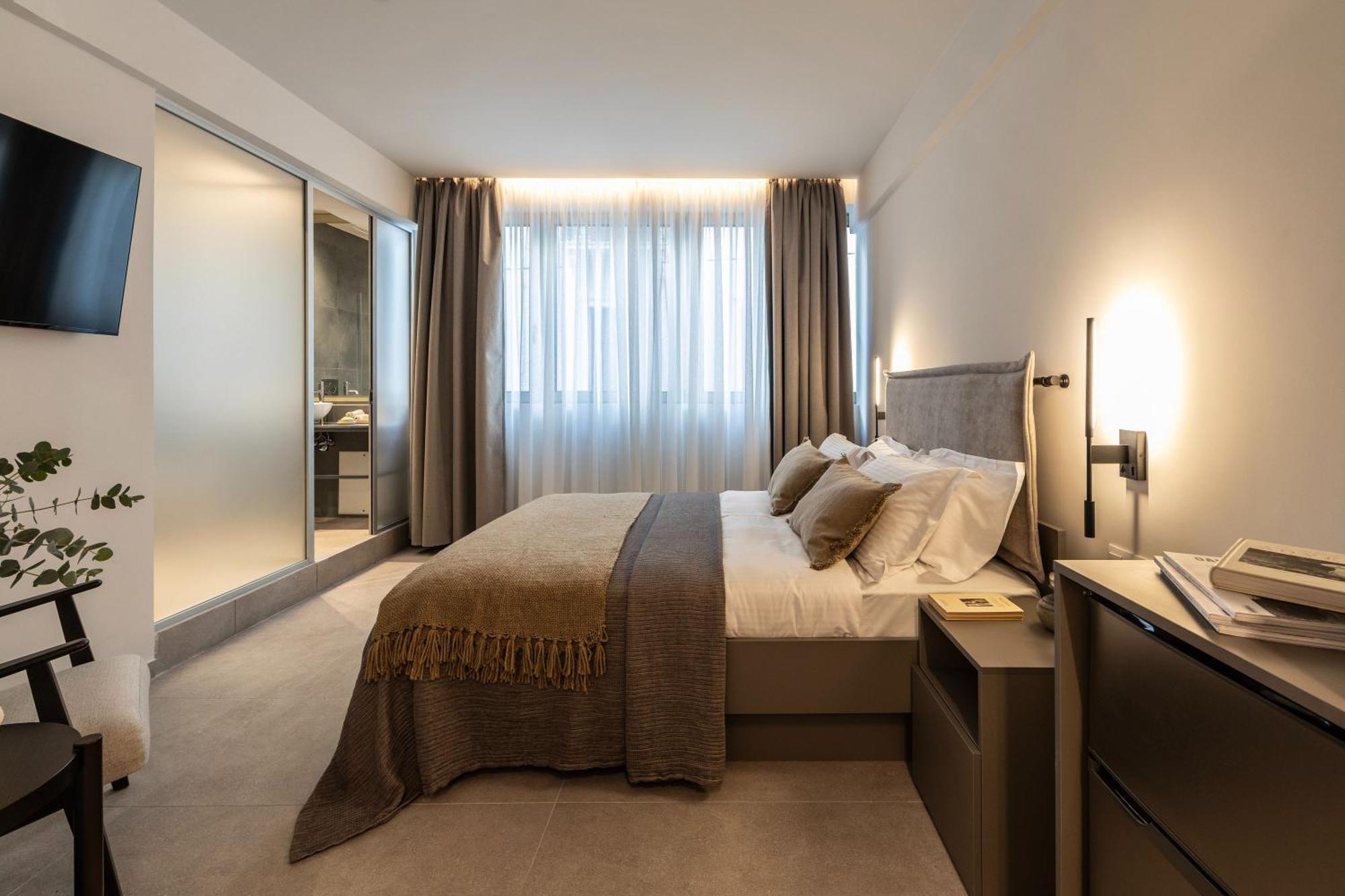 Celestial Athens Suites At Praxitelous Exterior photo