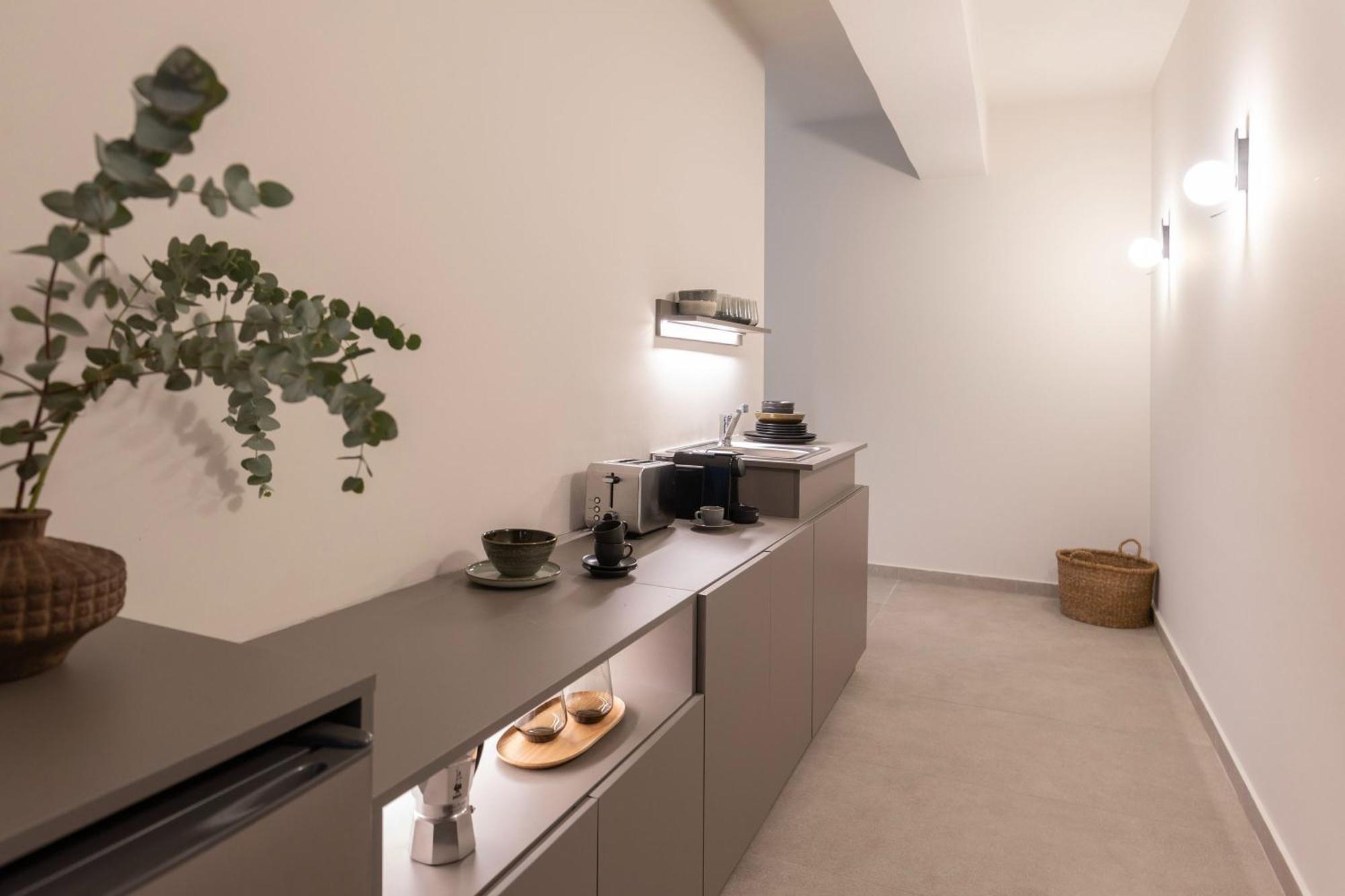 Celestial Athens Suites At Praxitelous Exterior photo