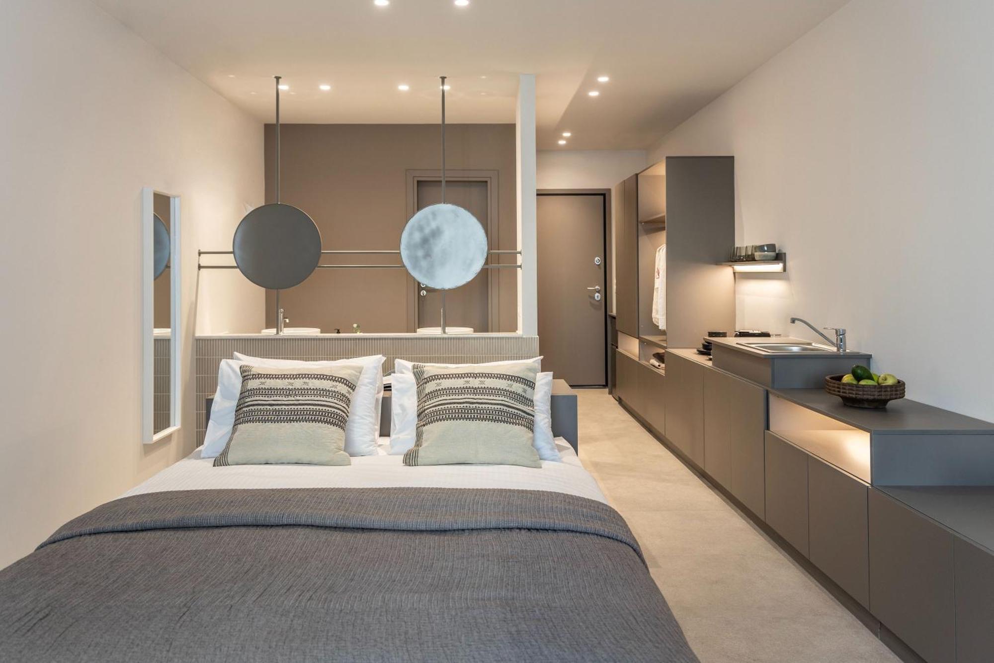 Celestial Athens Suites At Praxitelous Exterior photo