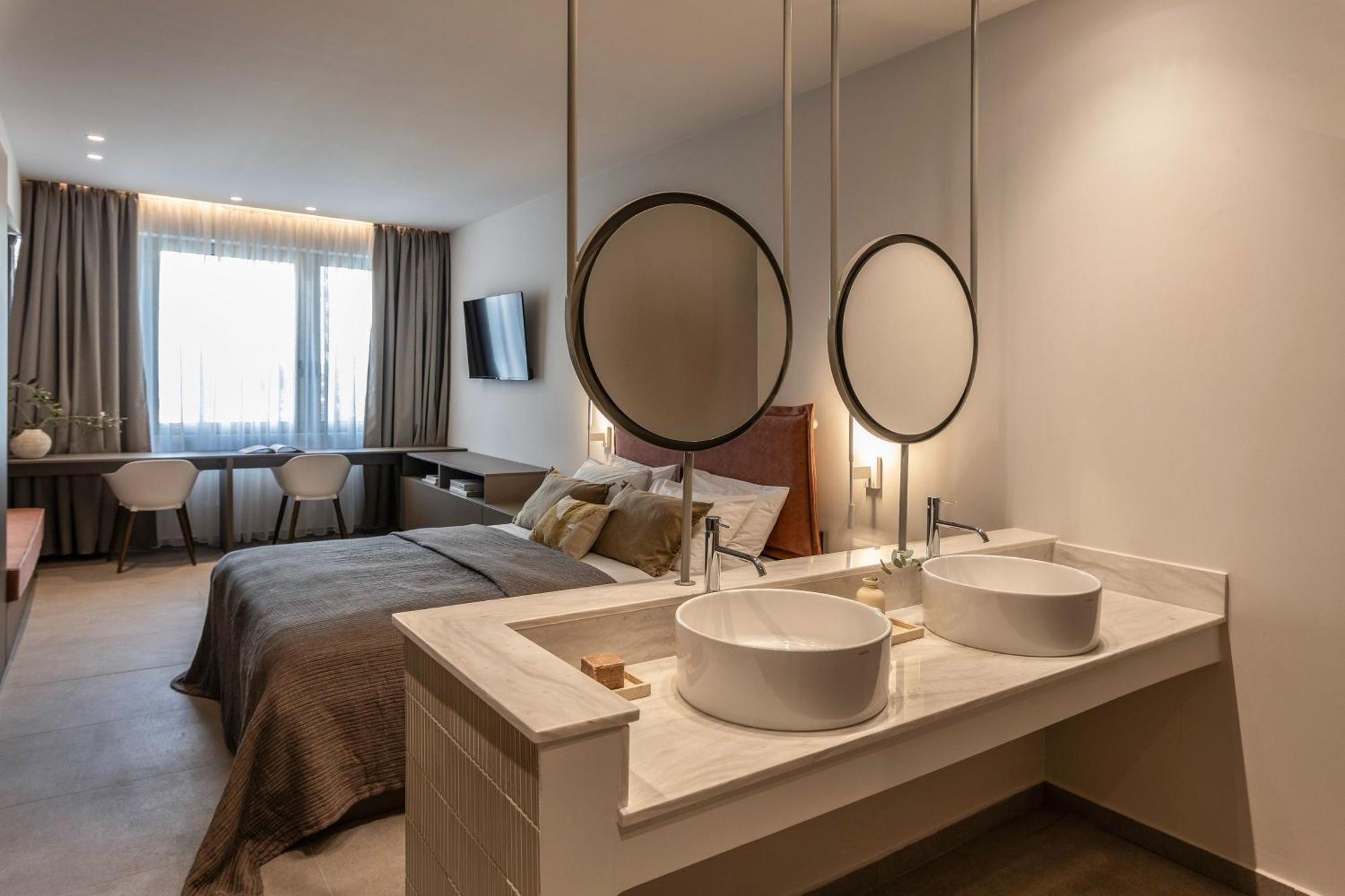 Celestial Athens Suites At Praxitelous Exterior photo