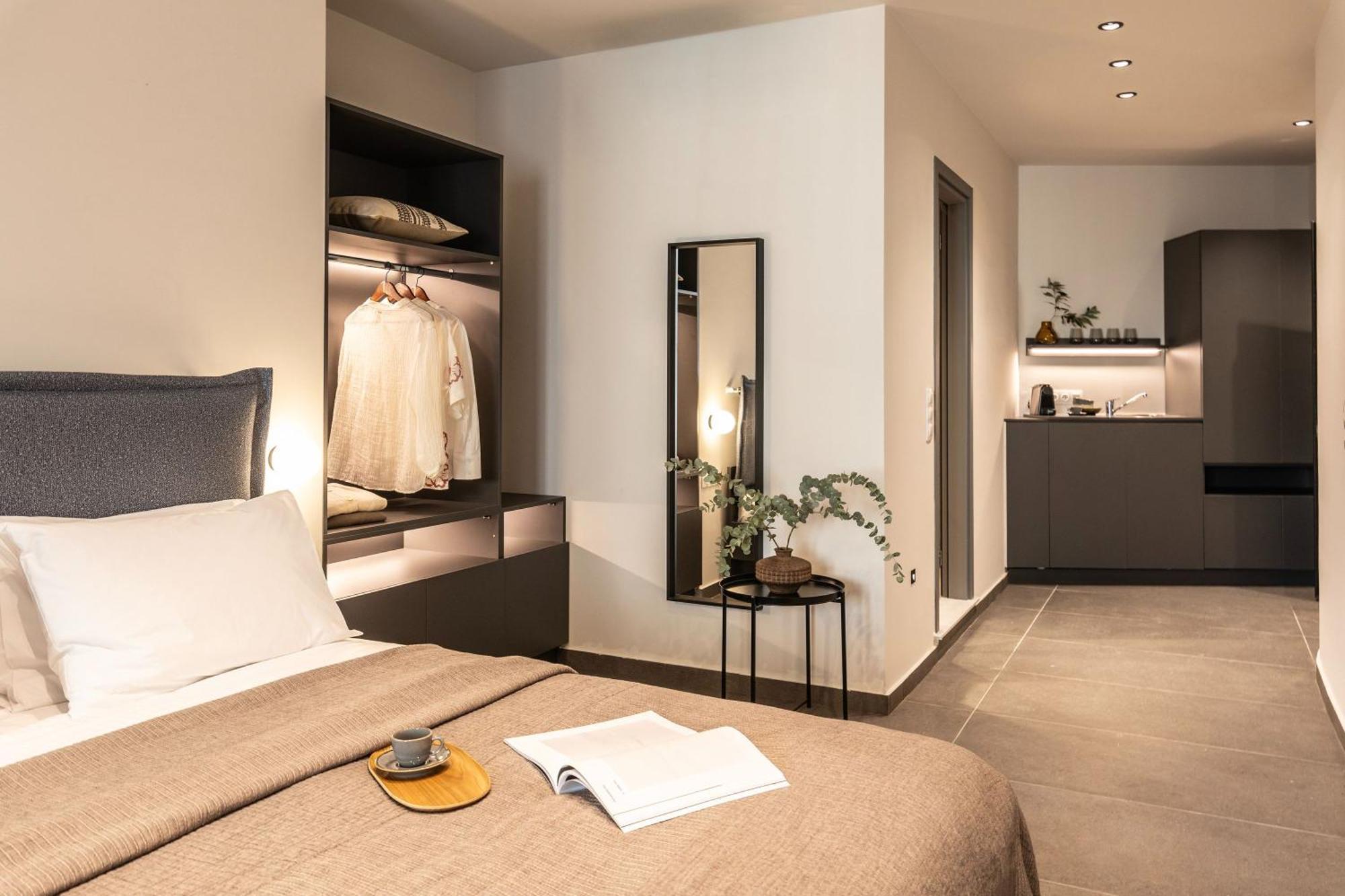 Celestial Athens Suites At Praxitelous Exterior photo